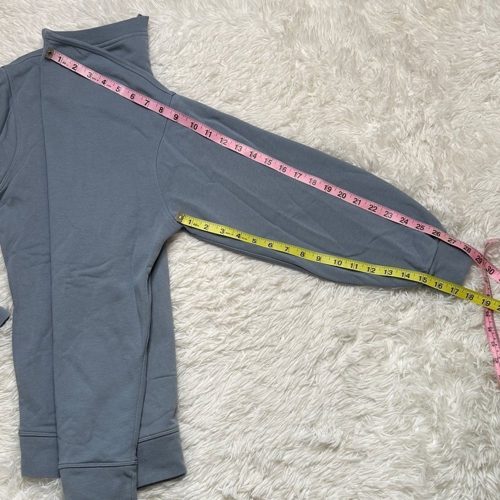 lululemon athletica Women's Crewneck Sweatshirt in Slate Blue - Picture 4 of 7